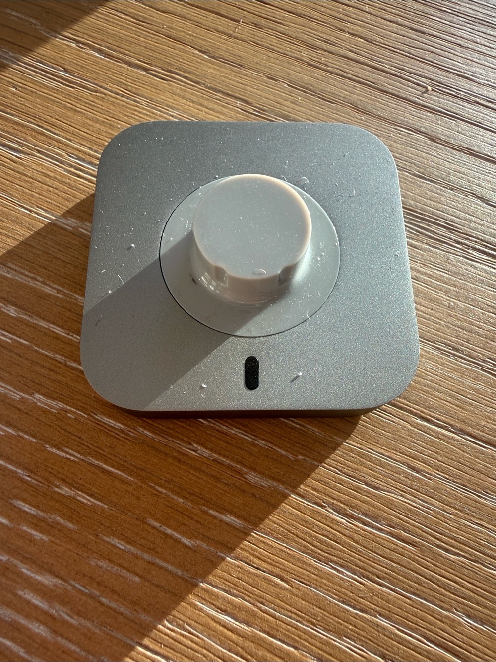 Oura Silver and White Charger Dock